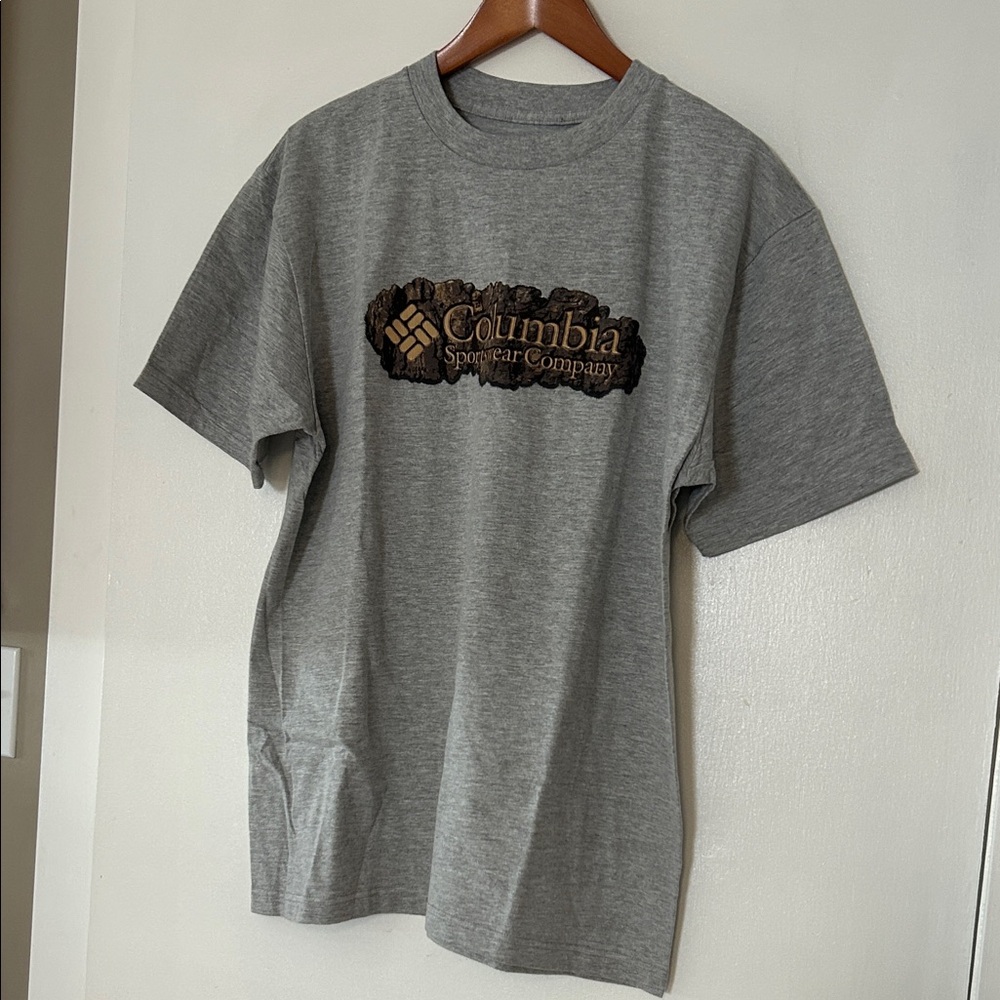 Columbia Men's Heather Gray Tee NWOT